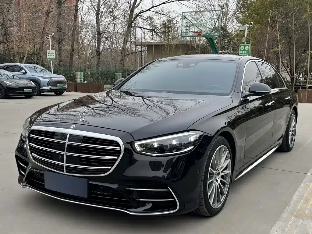 Mercedes-Benz S-Class — фото 1