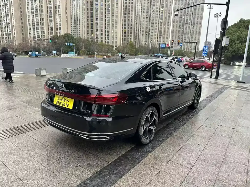 Volkswagen Passat 2023 из CN, фото 9