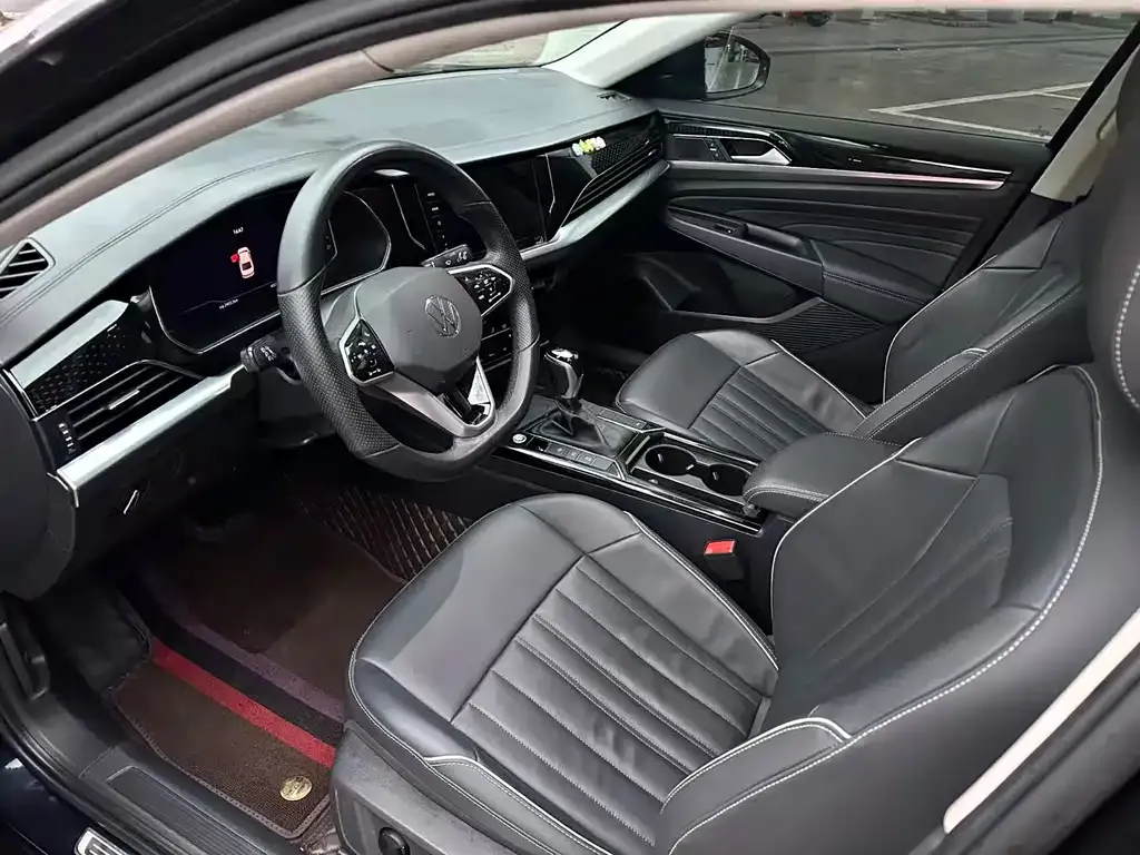 Volkswagen Passat 2023 из CN, фото 5