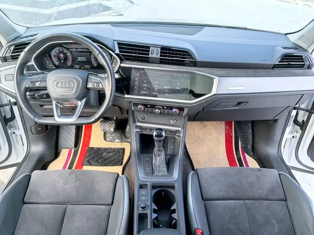 Audi Q3 2022 из CN, фото 10