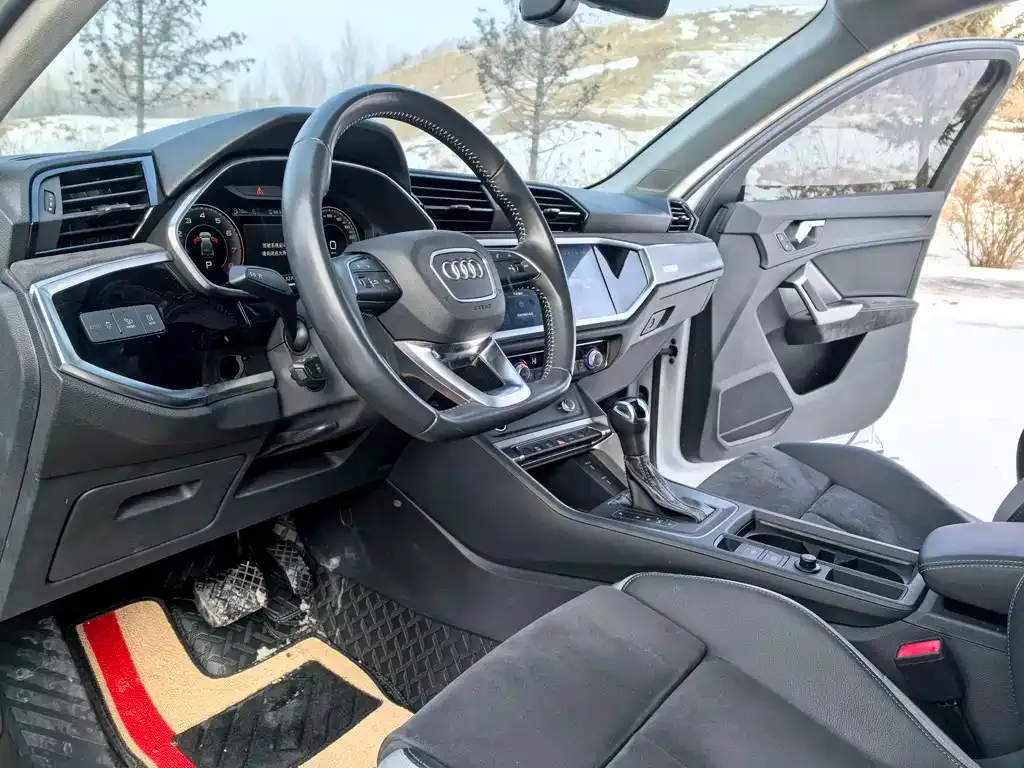 Audi Q3 2022 из CN, фото 3