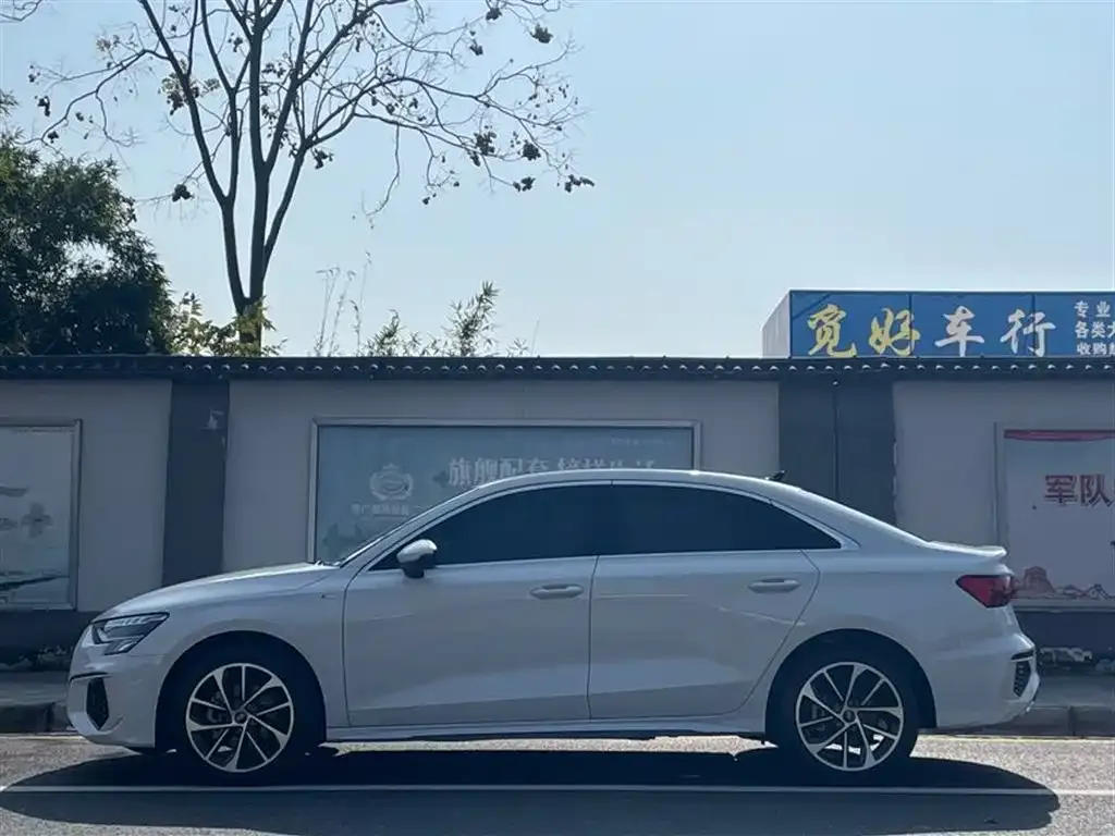 Audi A3 2022 из CN, фото 9