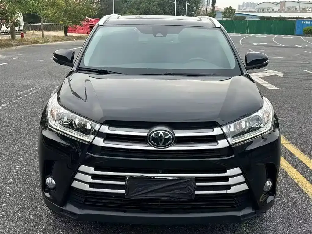 Toyota Highlander — фото 7
