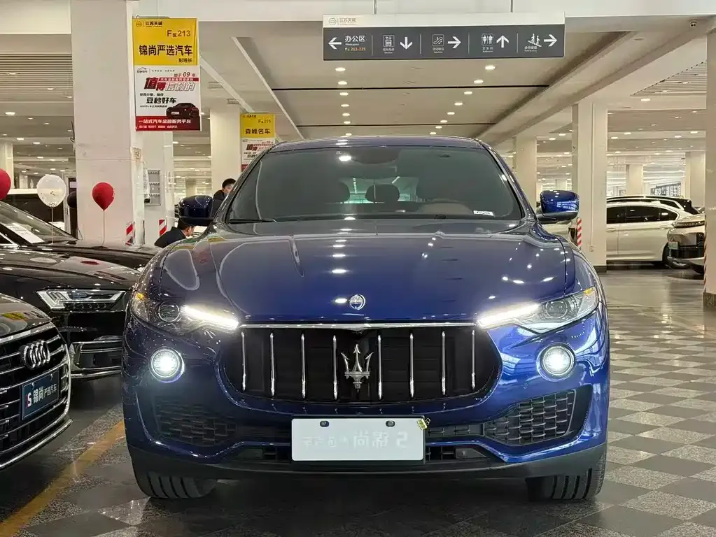 Maserati Levante — фото 5