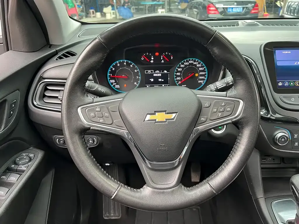 Chevrolet Equinox 2021 из CN, фото 10