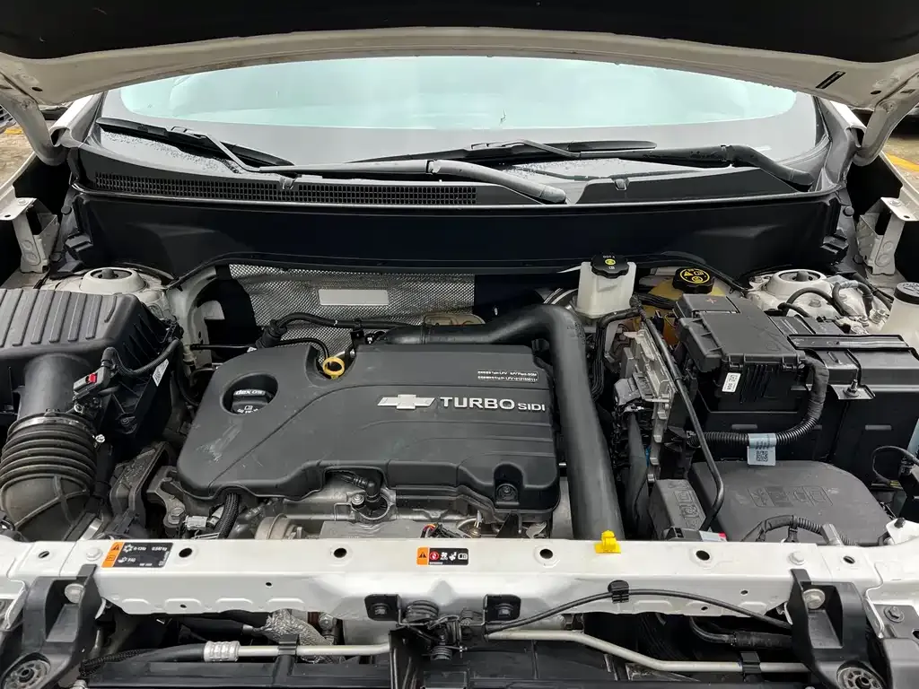 Chevrolet Equinox 2021 из CN, фото 4