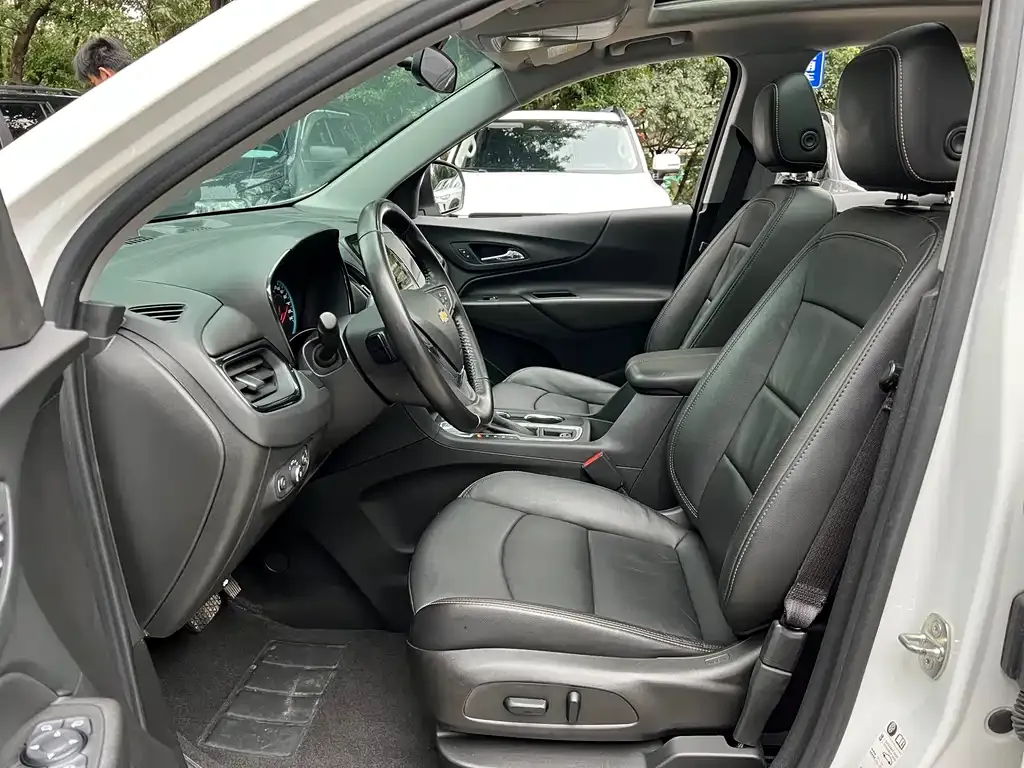 Chevrolet Equinox 2021 из CN, фото 6