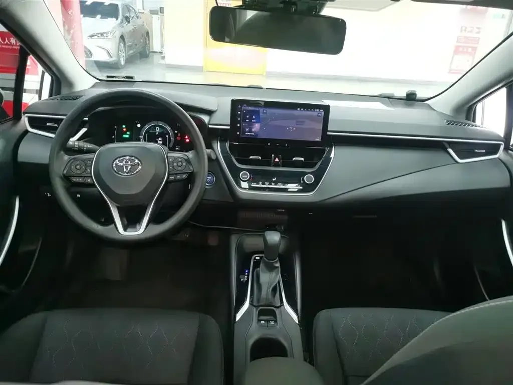 Toyota Corolla 2023 из CN, фото 2