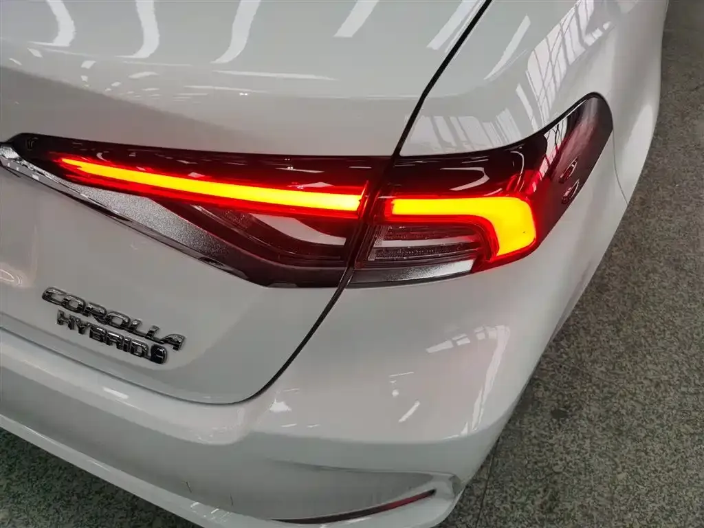Toyota Corolla 2023 из CN, фото 7