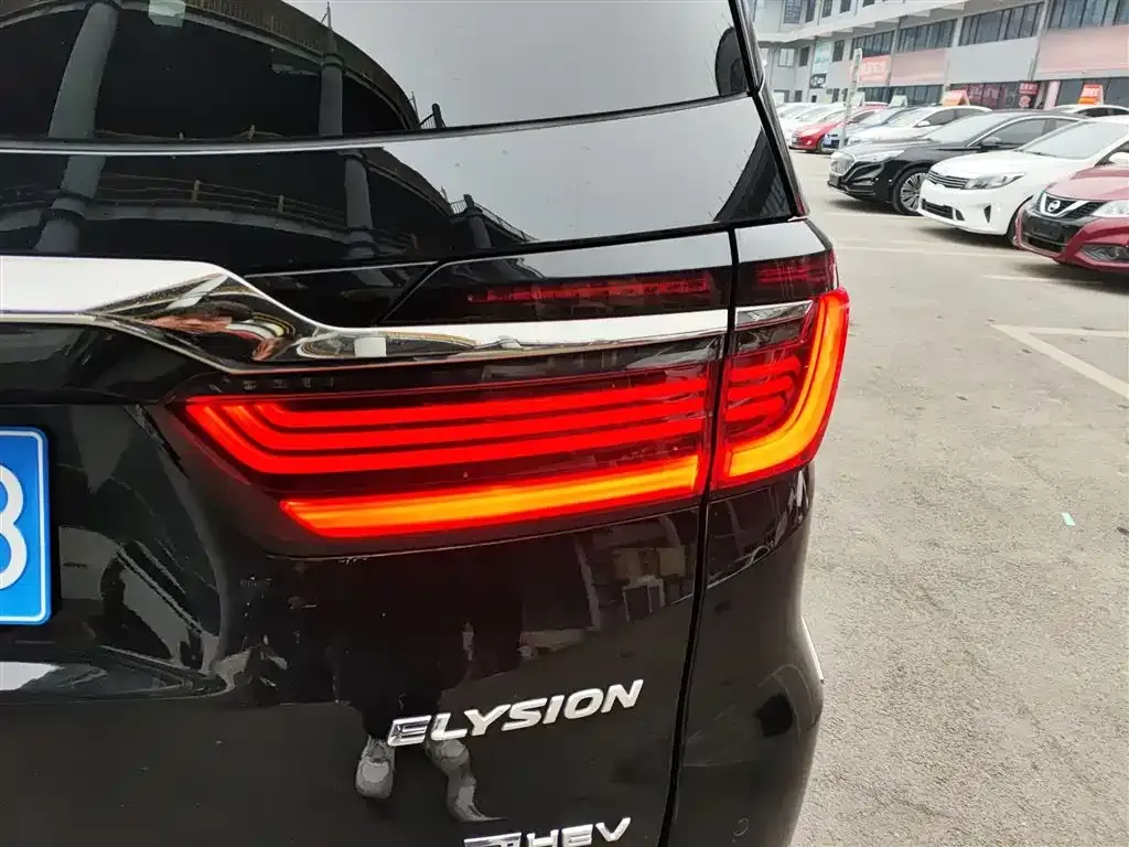 Honda Elysion 2025 из CN, фото 3