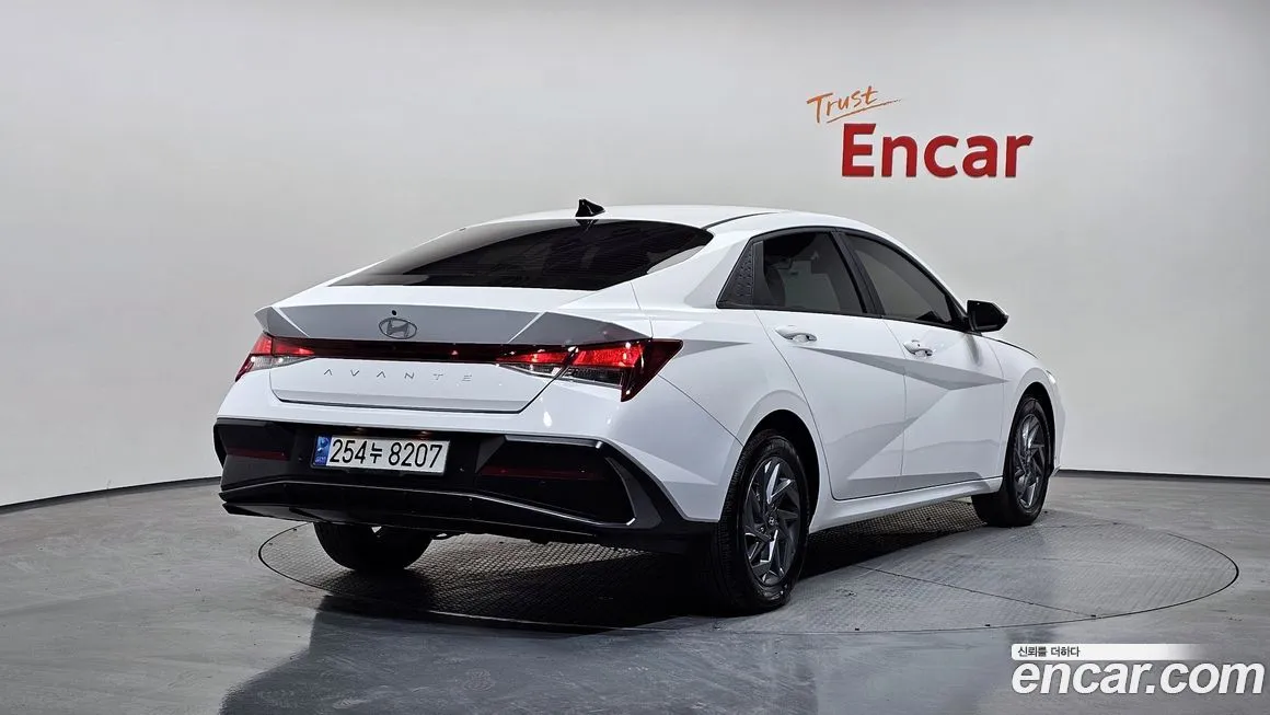 Hyundai AVANTE — фото 4