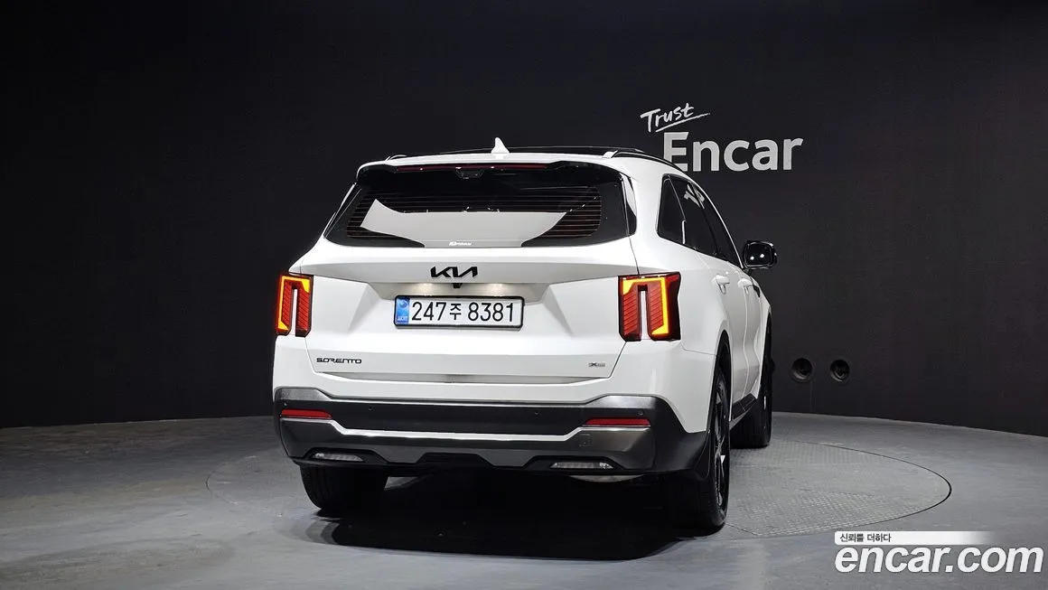Kia Sorento — фото 9