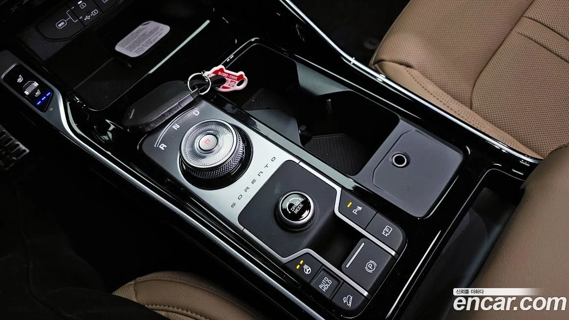 Kia Sorento — фото 6