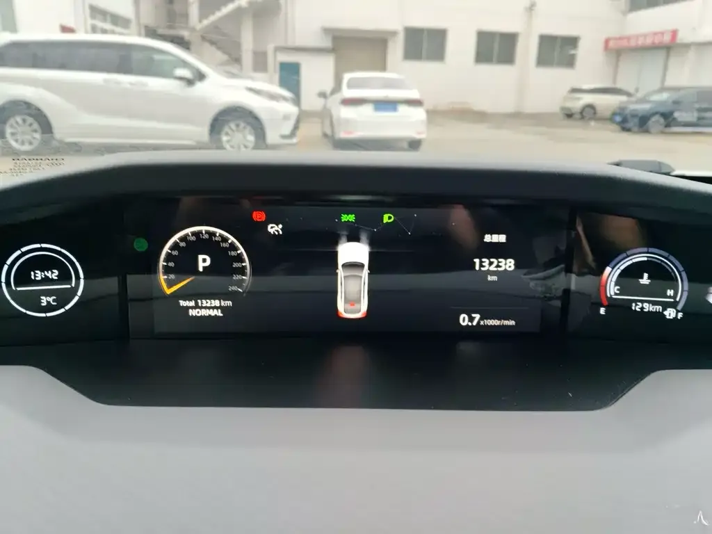 Changan UNI-V 2023 из CN, фото 9