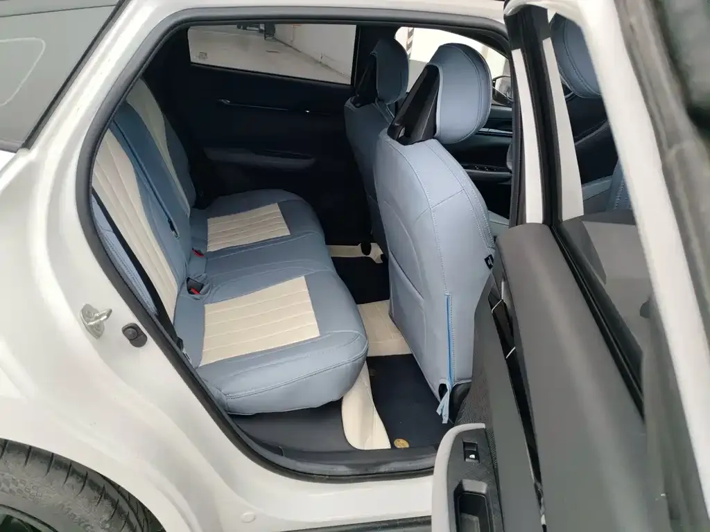 Changan UNI-V 2023 из CN, фото 2