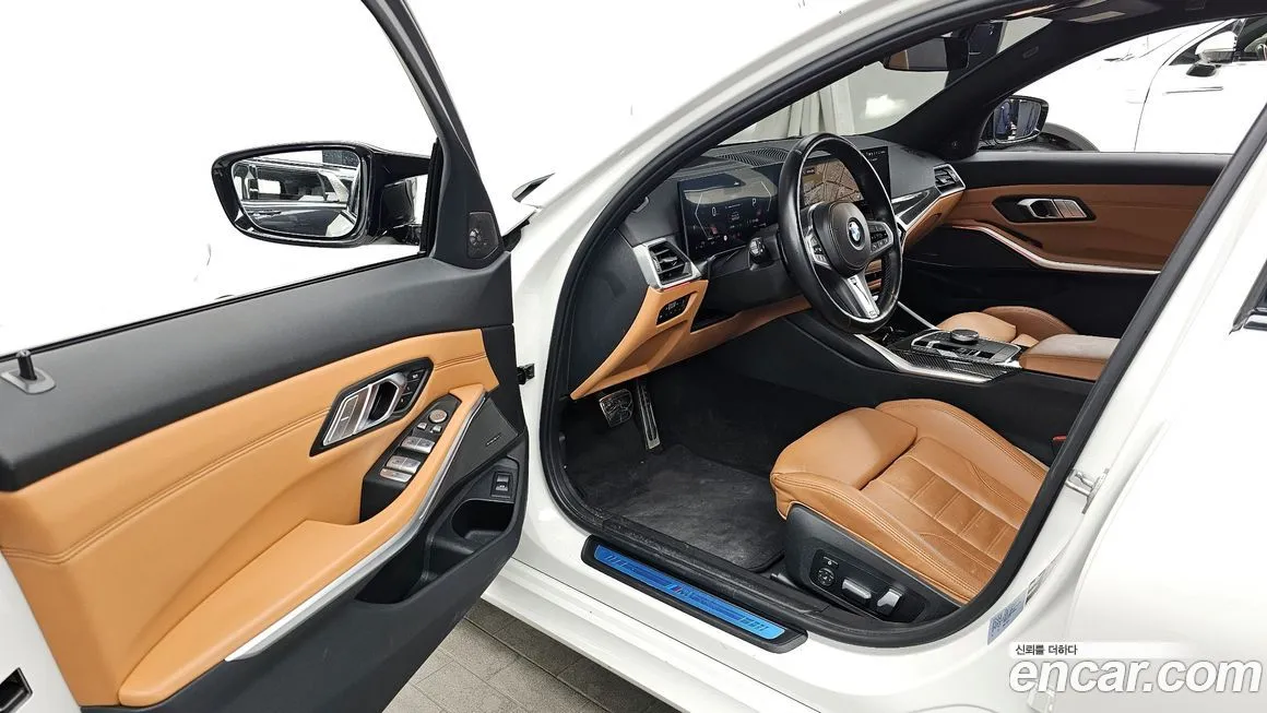 BMW 3-Series 2023 из KR, фото 10