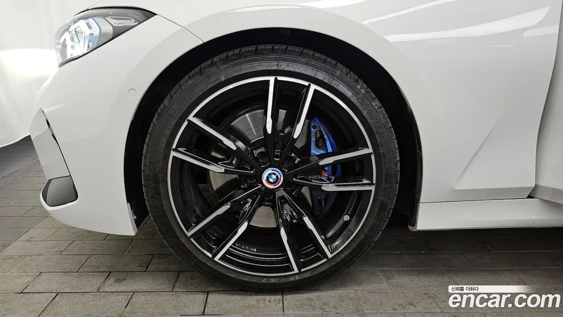 BMW 3-Series 2023 из KR, фото 6