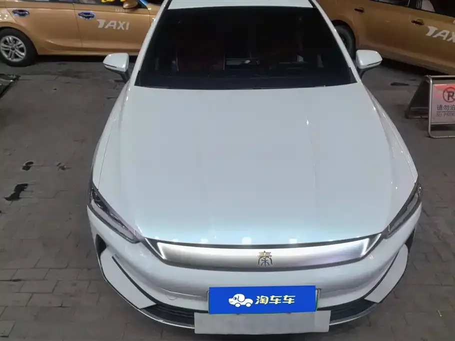 BYD Qin PLUS 2023 из CN, фото 5