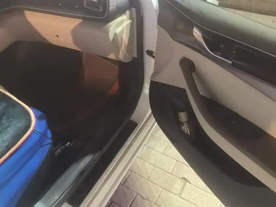 BYD Qin PLUS 2023 из CN, фото 2
