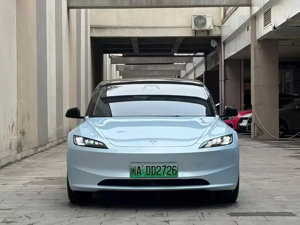 Tesla Model 3 2024 из CN, фото 6