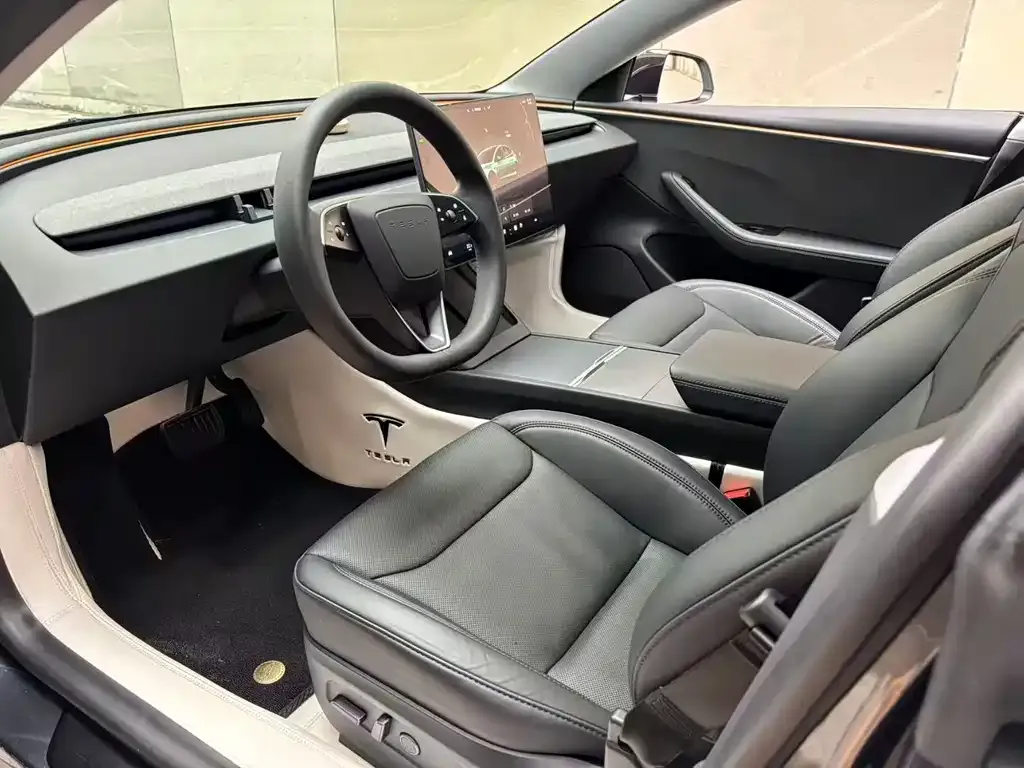 Tesla Model 3 2024 из CN, фото 2