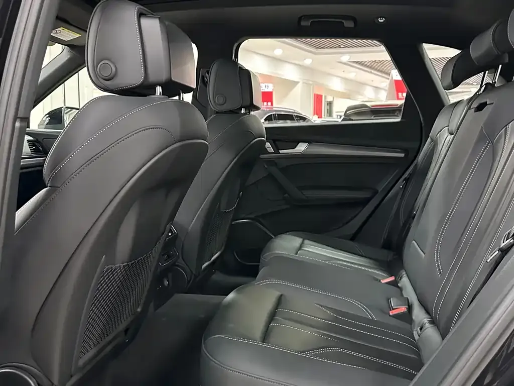 Audi Q5L 2024 из CN, фото 8