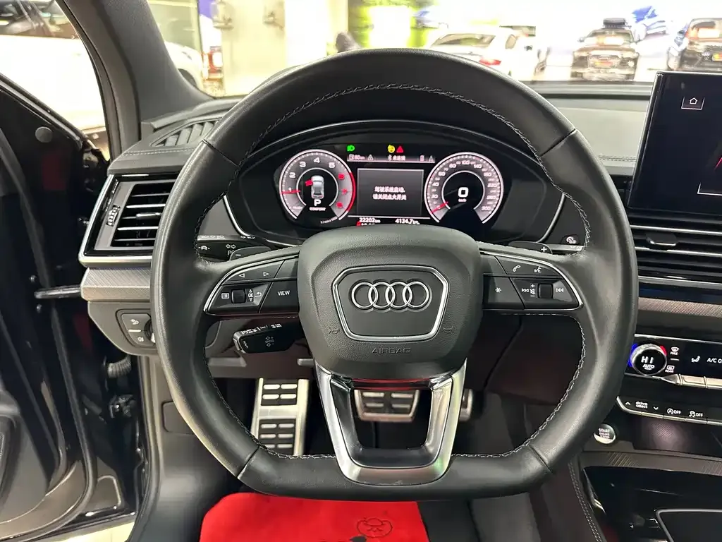 Audi Q5L 2024 из CN, фото 3