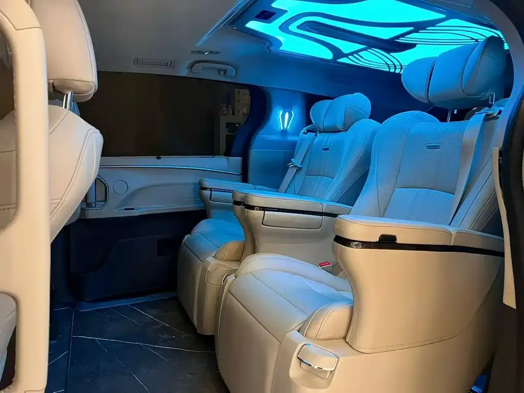 Toyota Sienna 2022 из CN, фото 9