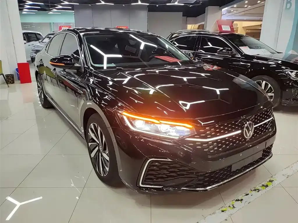 Volkswagen Passat 2022 из CN, фото 4