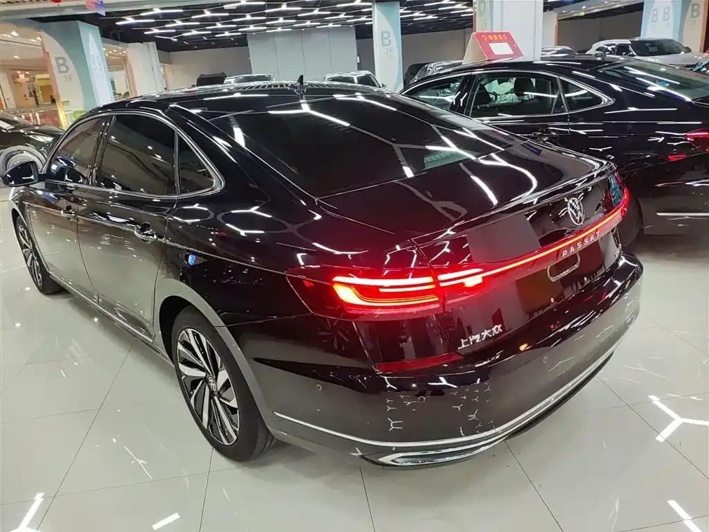 Volkswagen Passat 2022 из CN, фото 6