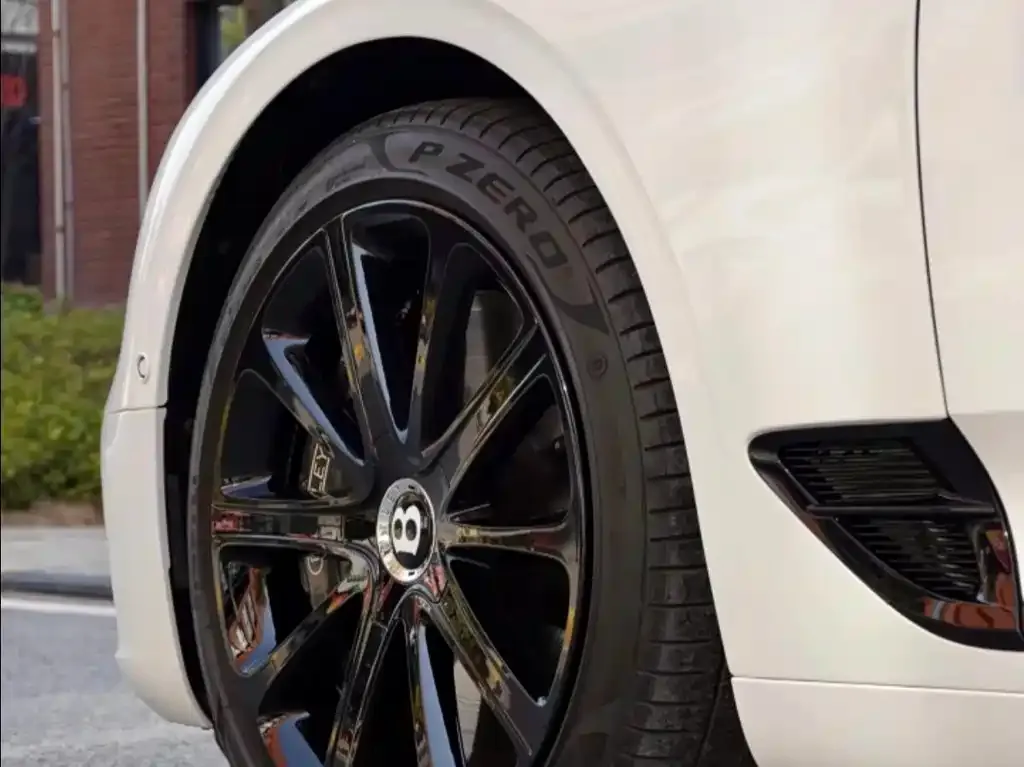 Bentley Continental 2021 из CN, фото 4