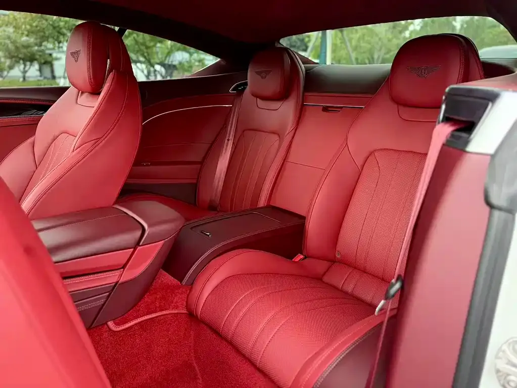 Bentley Continental 2021 из CN, фото 6
