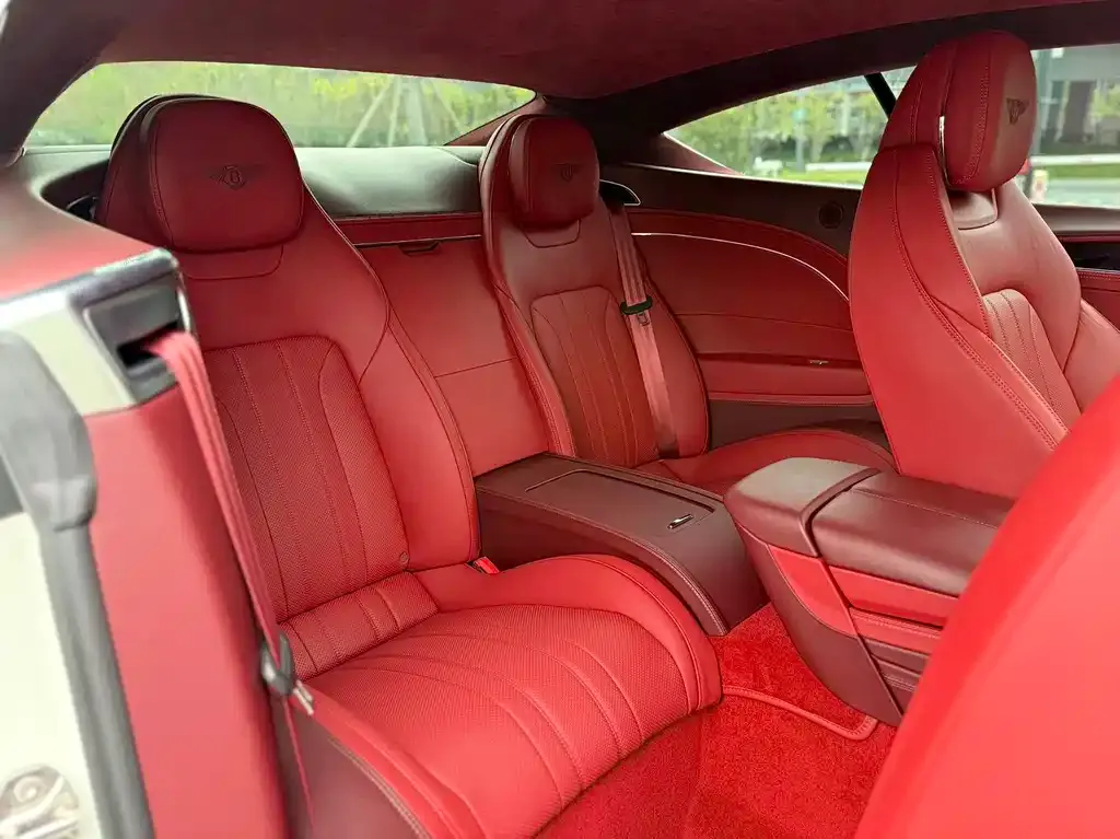 Bentley Continental 2021 из CN, фото 7