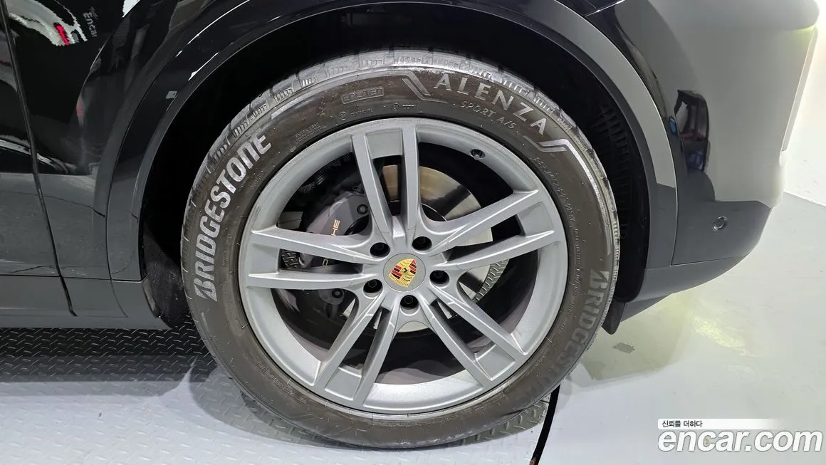 Porsche Cayenne 2024 из KR, фото 6