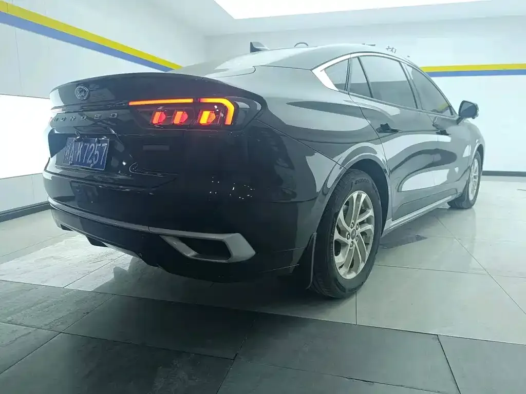 Ford Mondeo 2023 из CN, фото 7