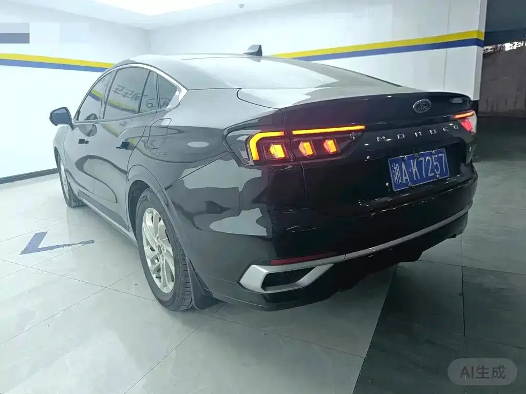 Ford Mondeo 2023 из CN, фото 5