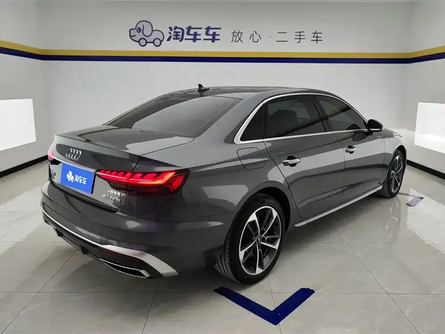 Audi A4L 2023 из CN, фото 10