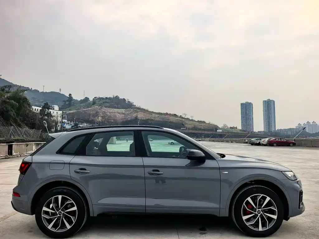 Audi Q5L 2026 из CN, фото 4