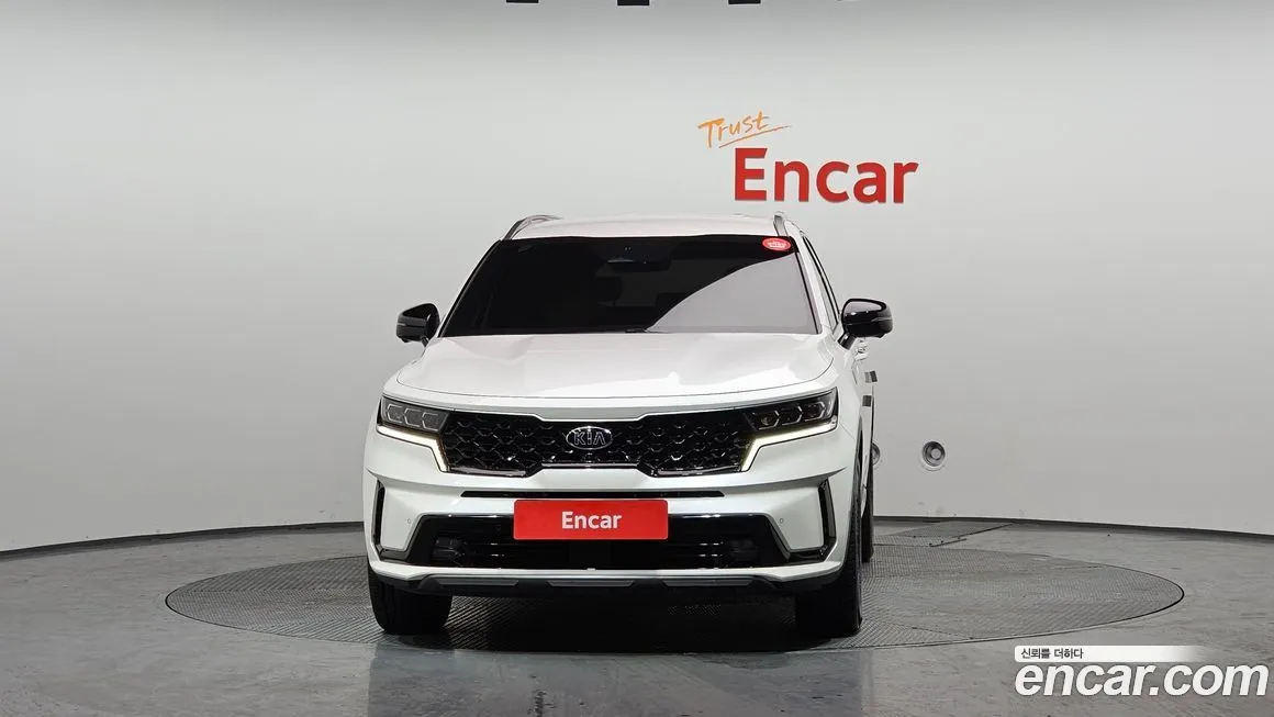 Kia Sorento — фото 8