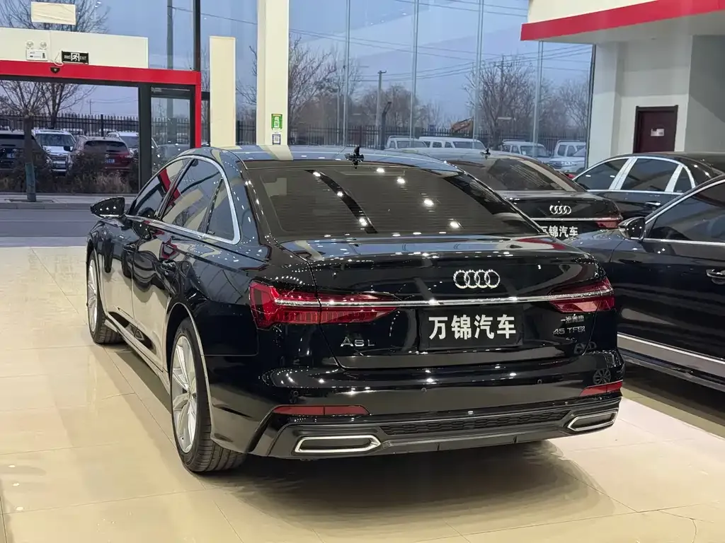 Audi A6L — фото 5