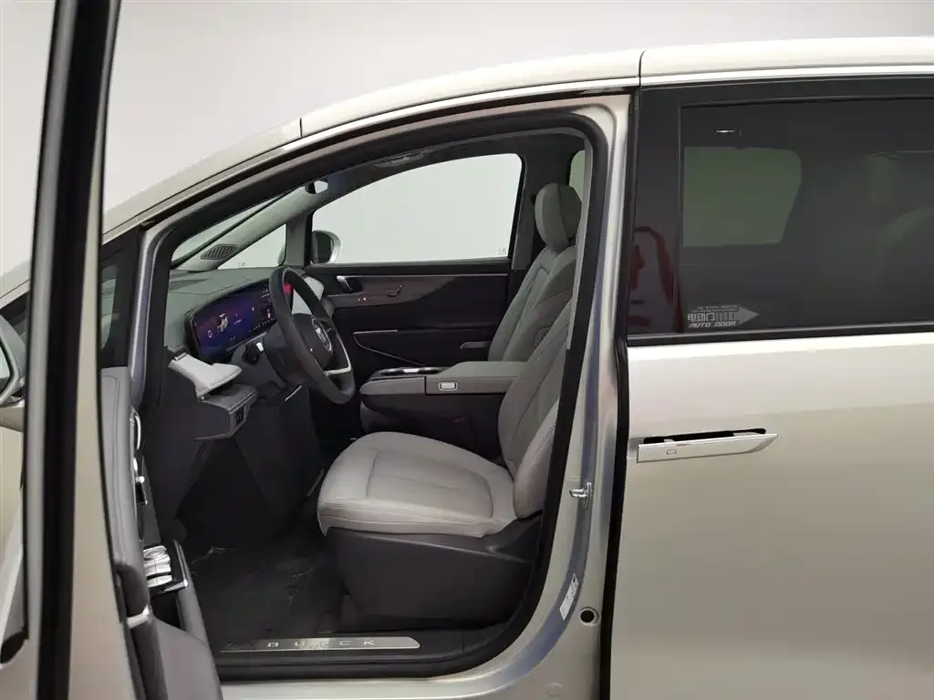 Buick GL8 2025 из CN, фото 5