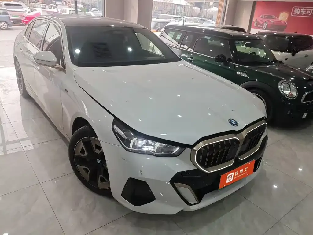 BMW i5 2024 из CN, фото 2