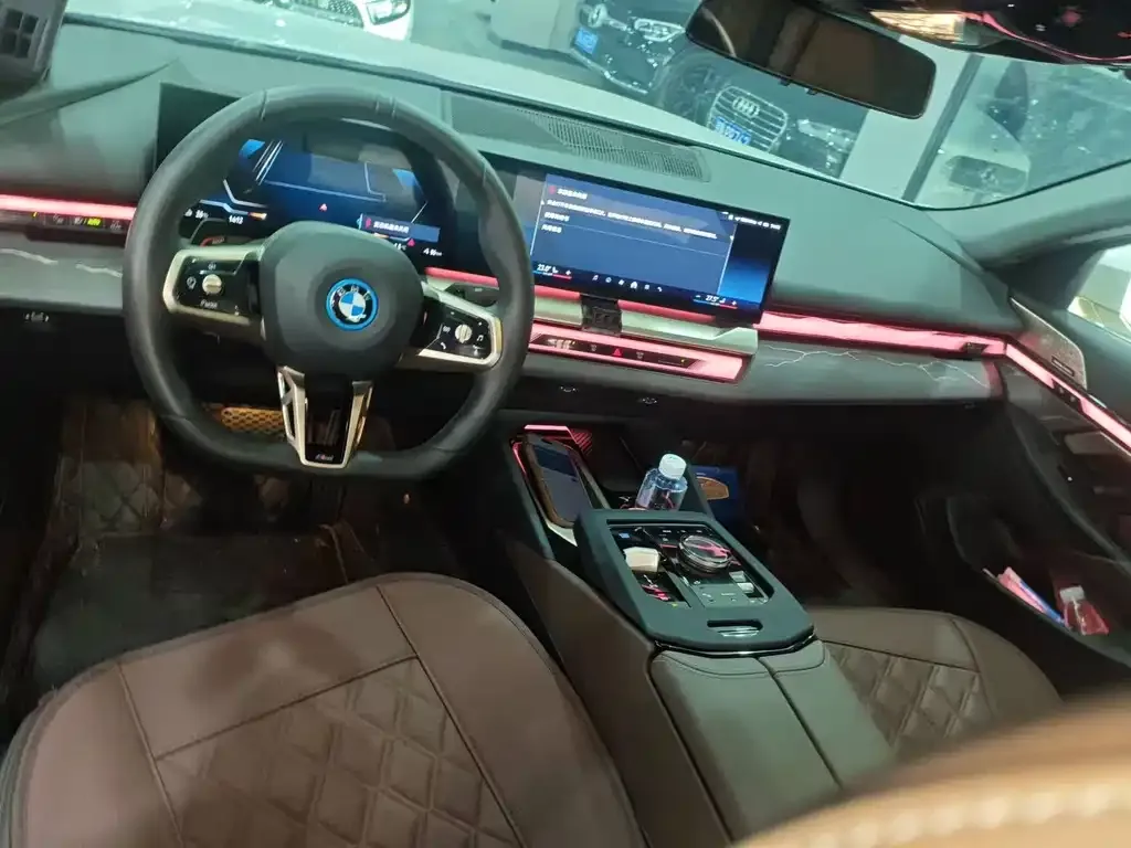 BMW i5 2024 из CN, фото 6
