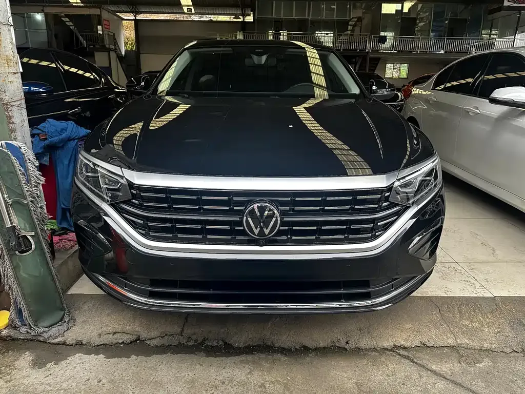 Volkswagen Passat 2023 из CN, фото 7