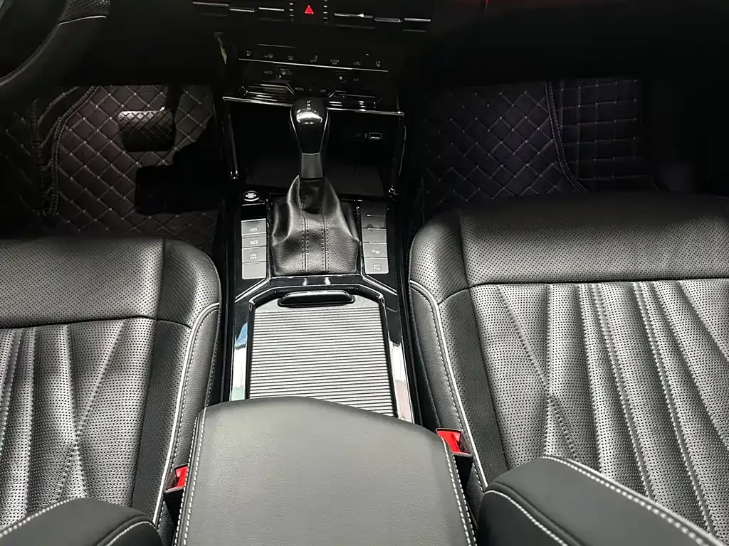 Volkswagen Passat 2023 из CN, фото 9