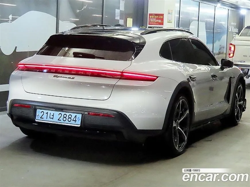 Porsche Taycan 2024 из KR, фото 6