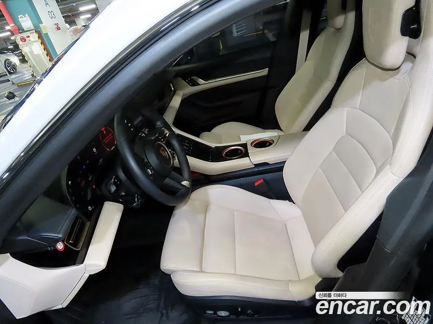 Porsche Taycan 2024 из KR, фото 10
