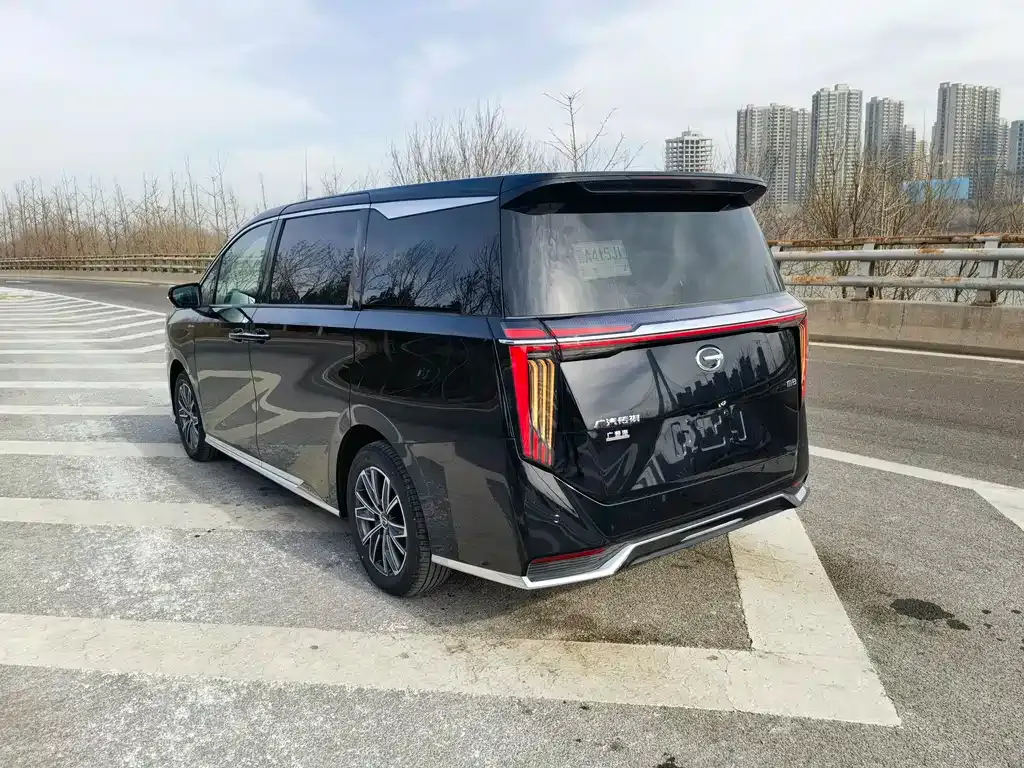 GAC Motor Trumpchi M8 — фото 2