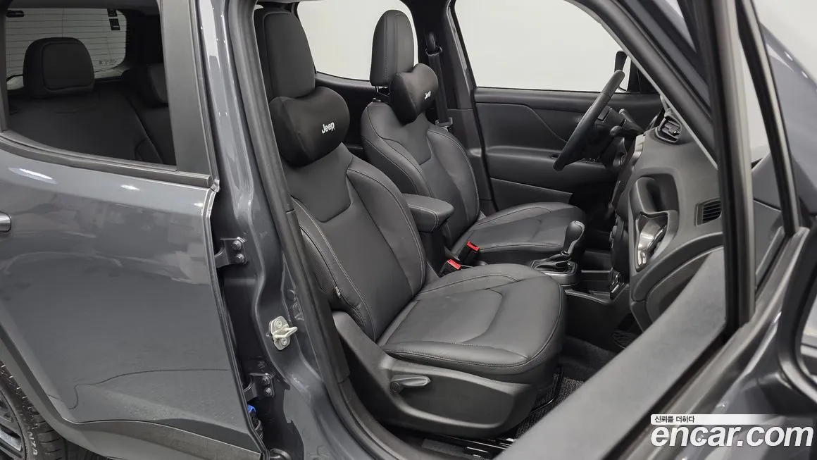 Jeep Renegade 2023 из KR, фото 10