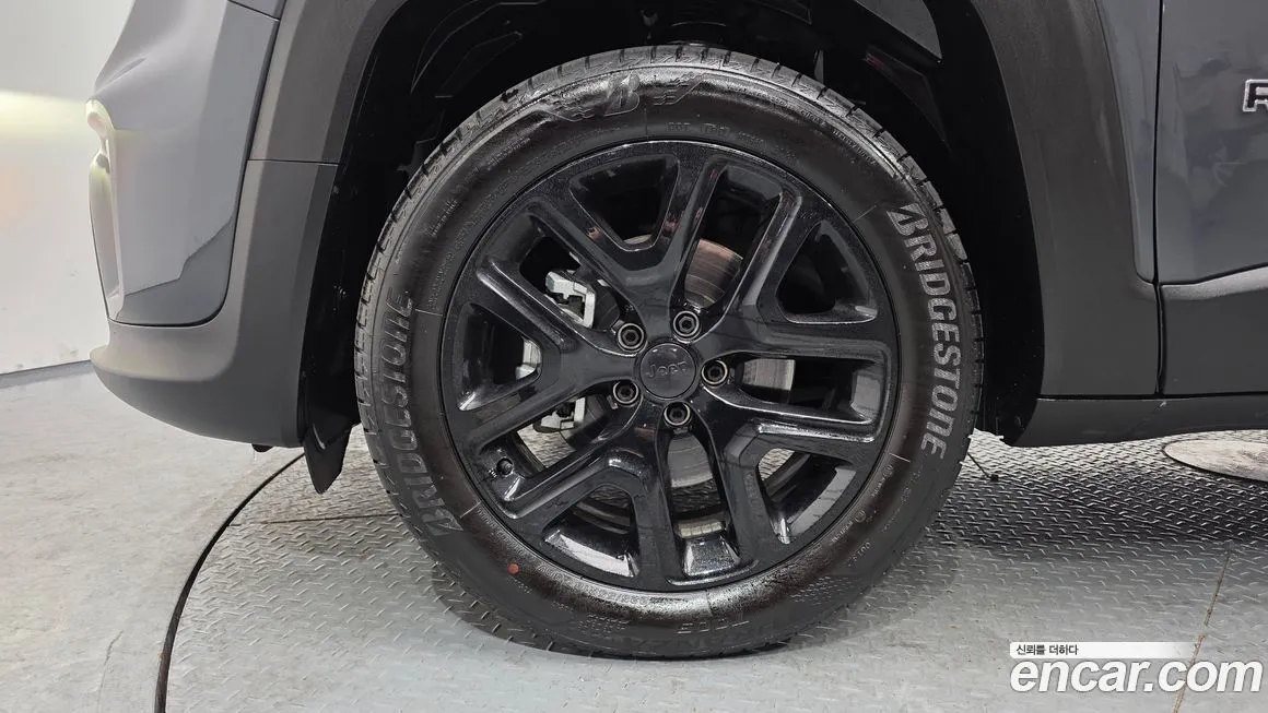 Jeep Renegade 2023 из KR, фото 8